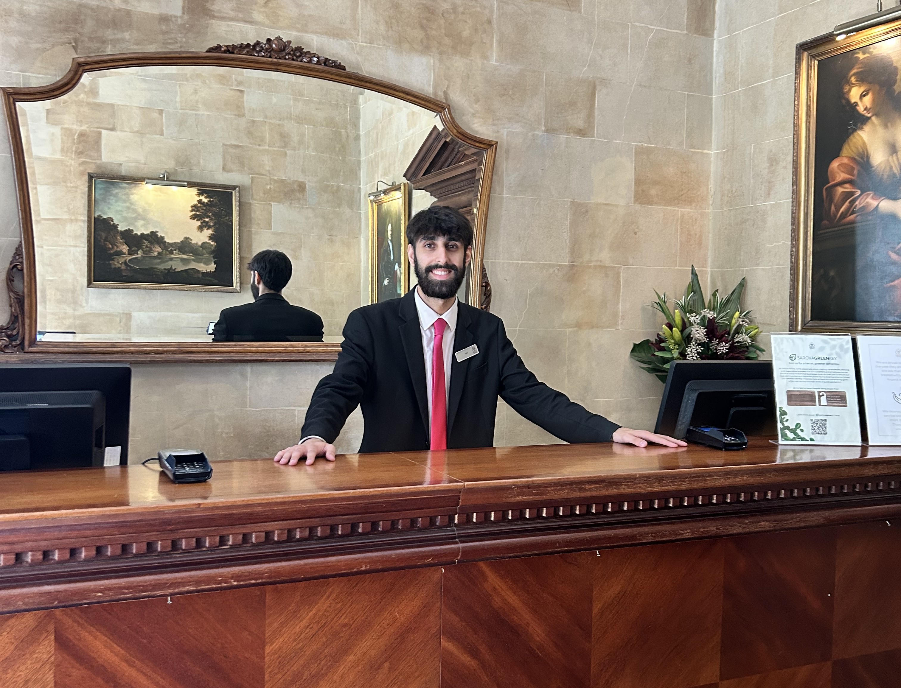 Receptionist