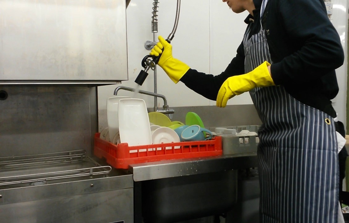 Kitchen Porter - Live in accommodation available