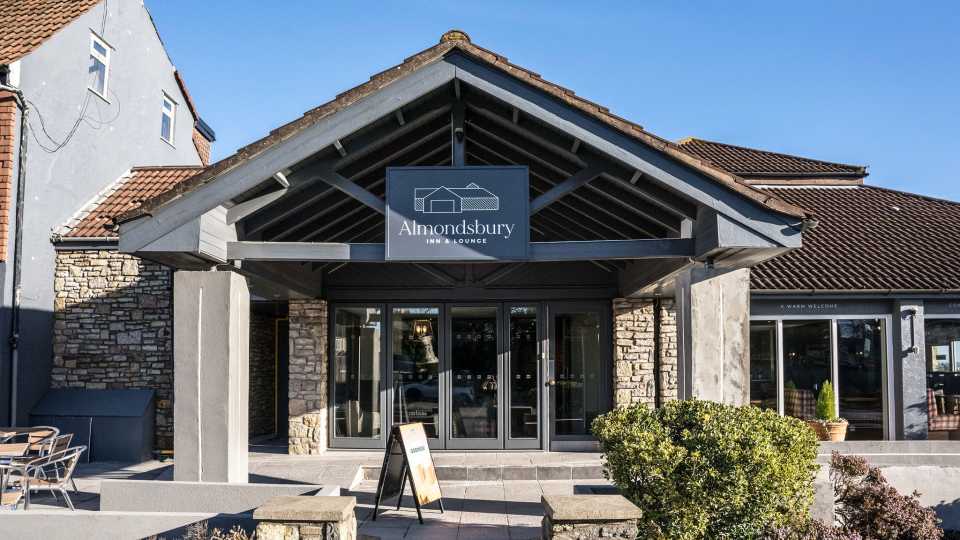 Almondsbury Inn & Lounge, Bristol