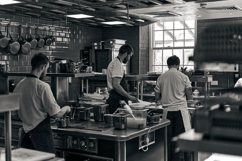 DEMI CHEF DE PARTIE - MICHELIN STAR